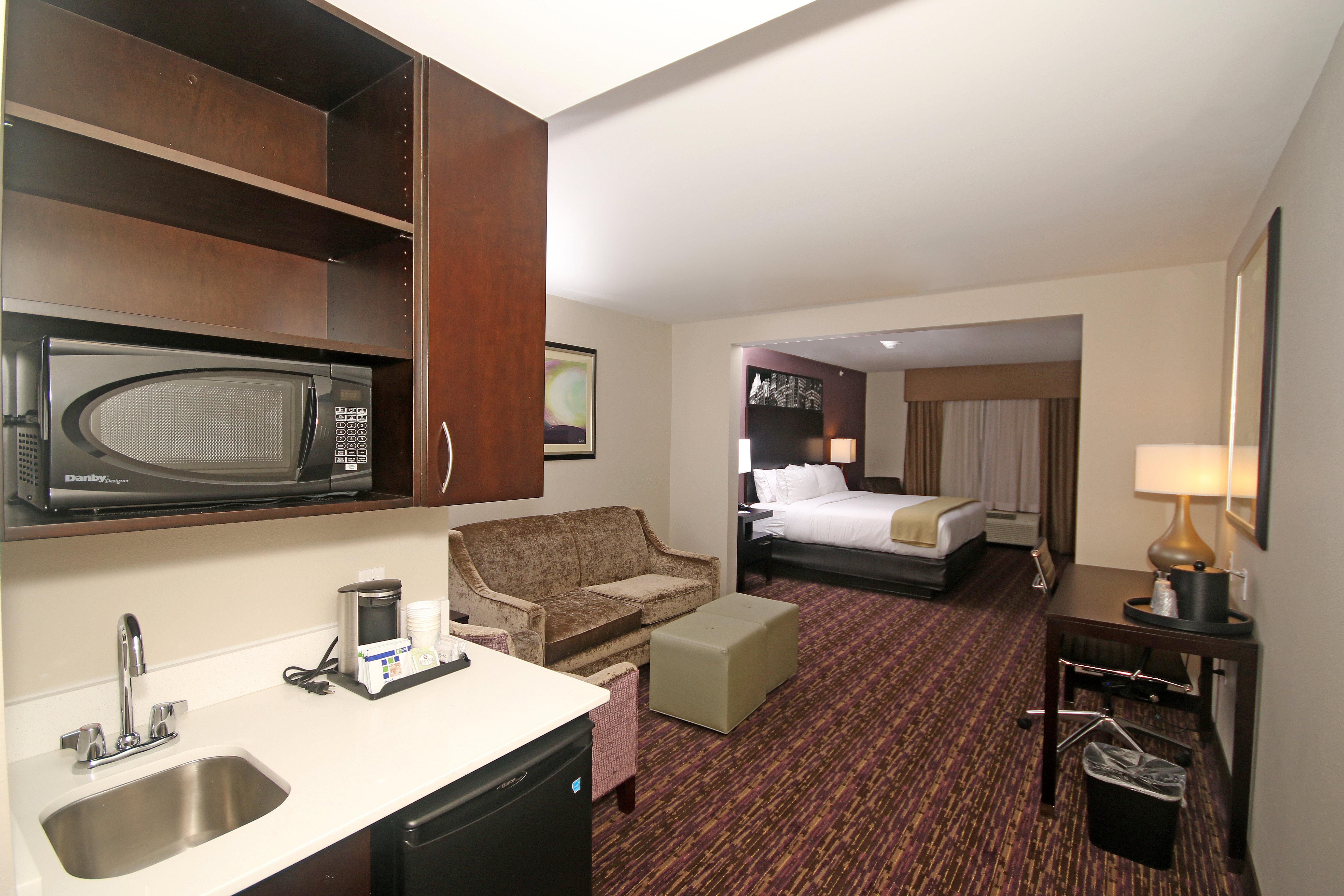Holiday Inn Express & Suites Charlotte North, An Ihg Hotel Bagian luar foto